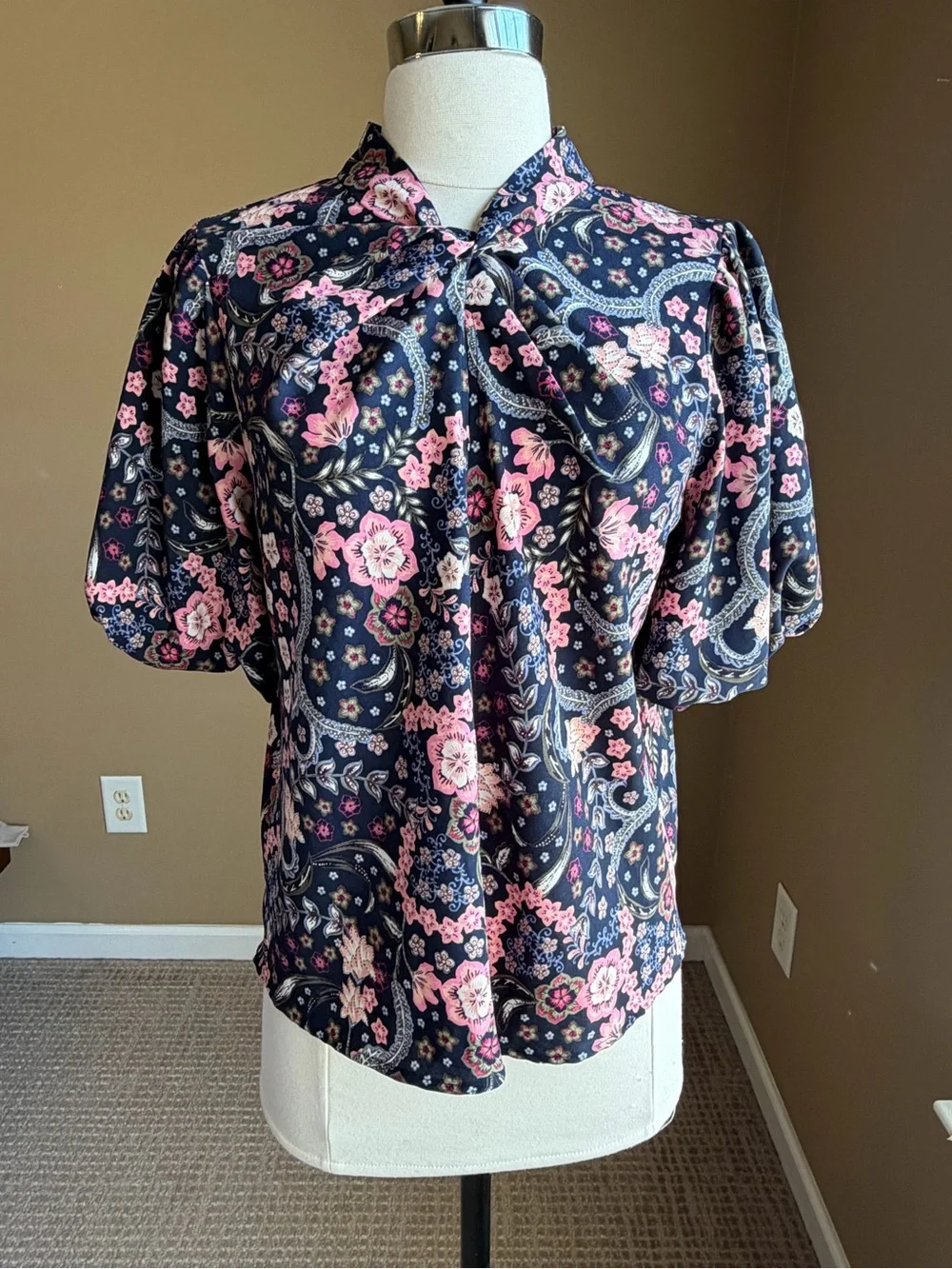 LOFT Navy and Pink Botanical Floral Blouse, Small, Fall, Romantic Cottagecore